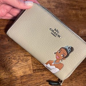 Coach Princess Tiana wallet in Mint Green!!!